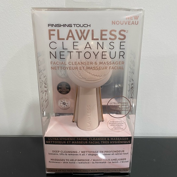 Brand new unopened Finishing Touch Flawless
Cleanse: Facial Massager - Picture 1 of 2